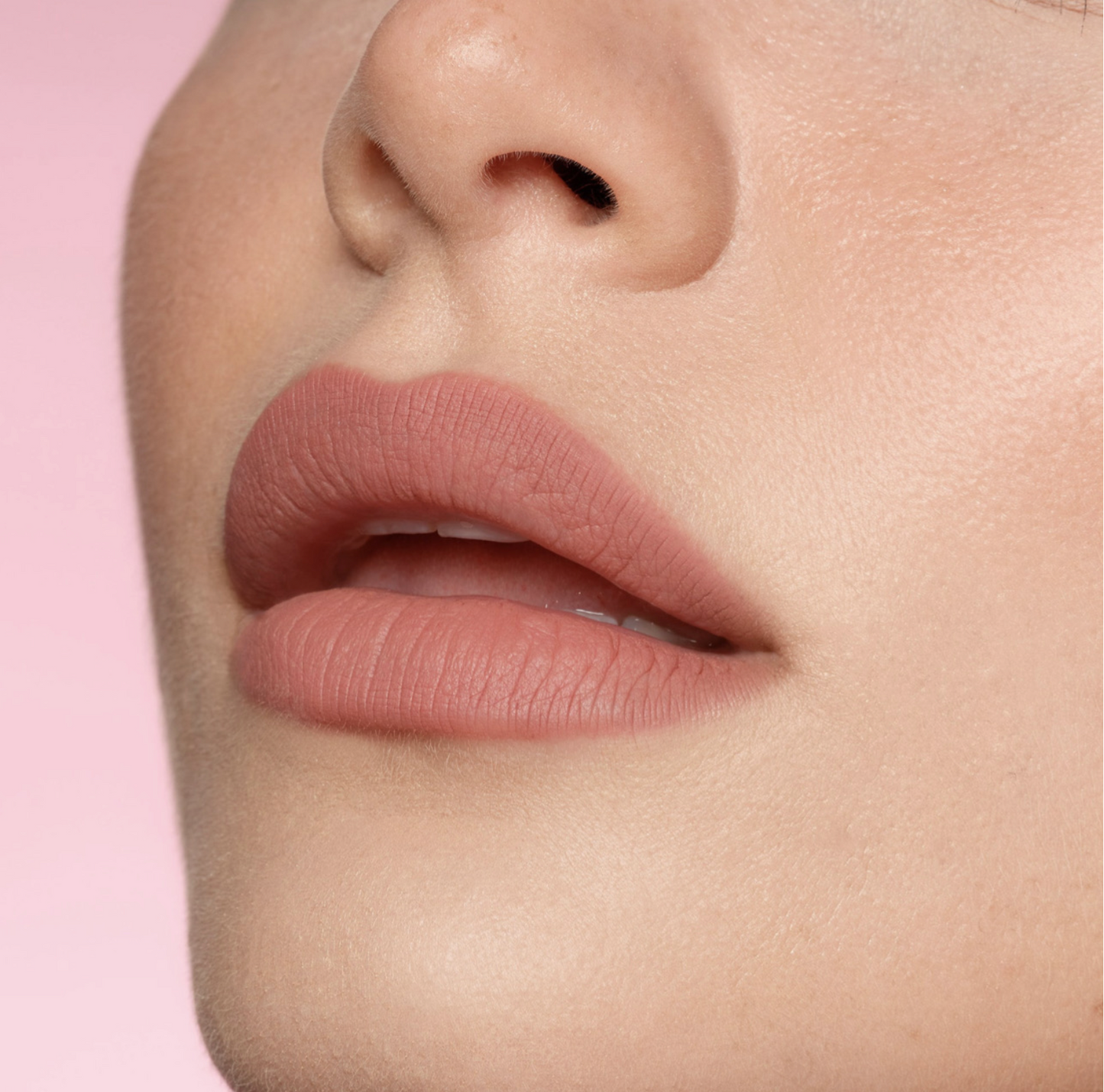 Huda Beauty - Lip Contour 2.0 Automatic Matte Lip Pencil | Pinky Brown